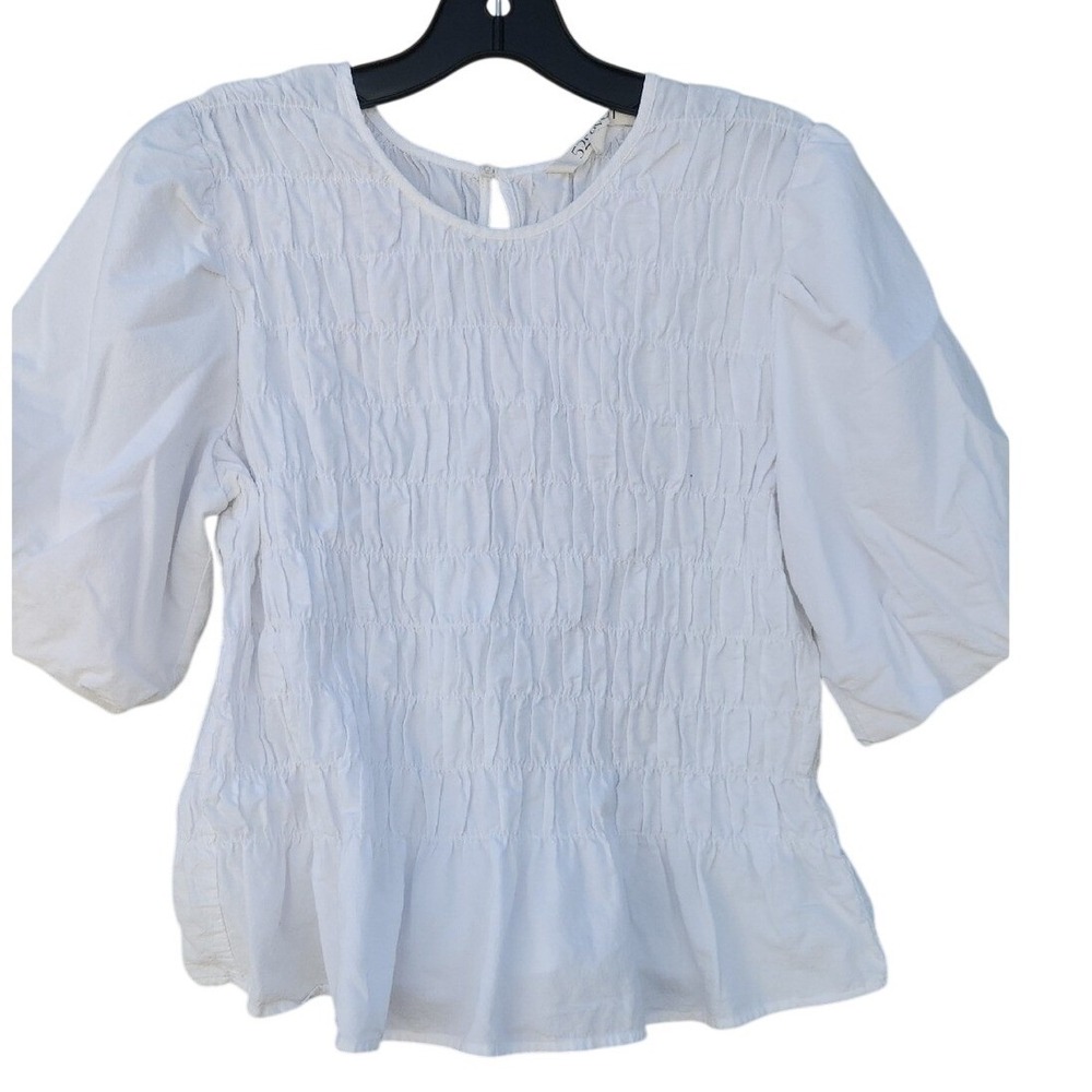 52seven White Smocked Puff Sleeve Preppy Chic Boho Medium Crisp Coastal Rich Mom